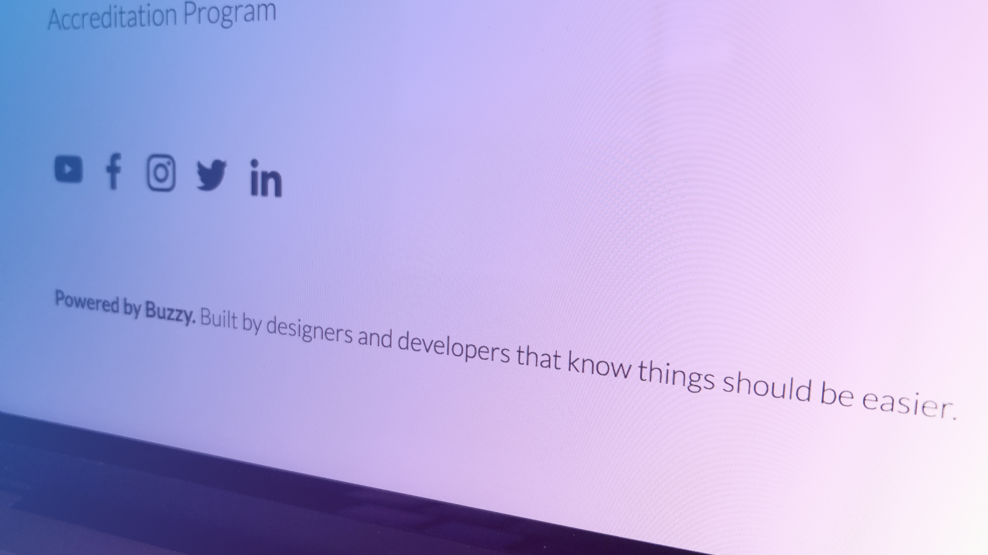 Using Figma + Buzzy to create a 'free trial' landing page